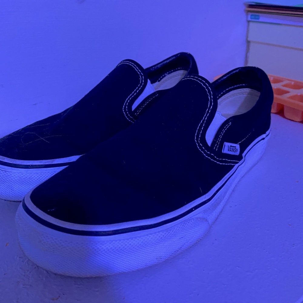b&w vans!!